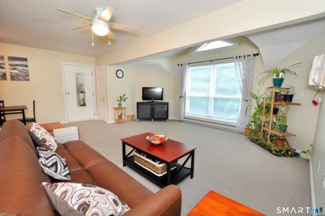 90 Wellington Drive Farmington CT 06032