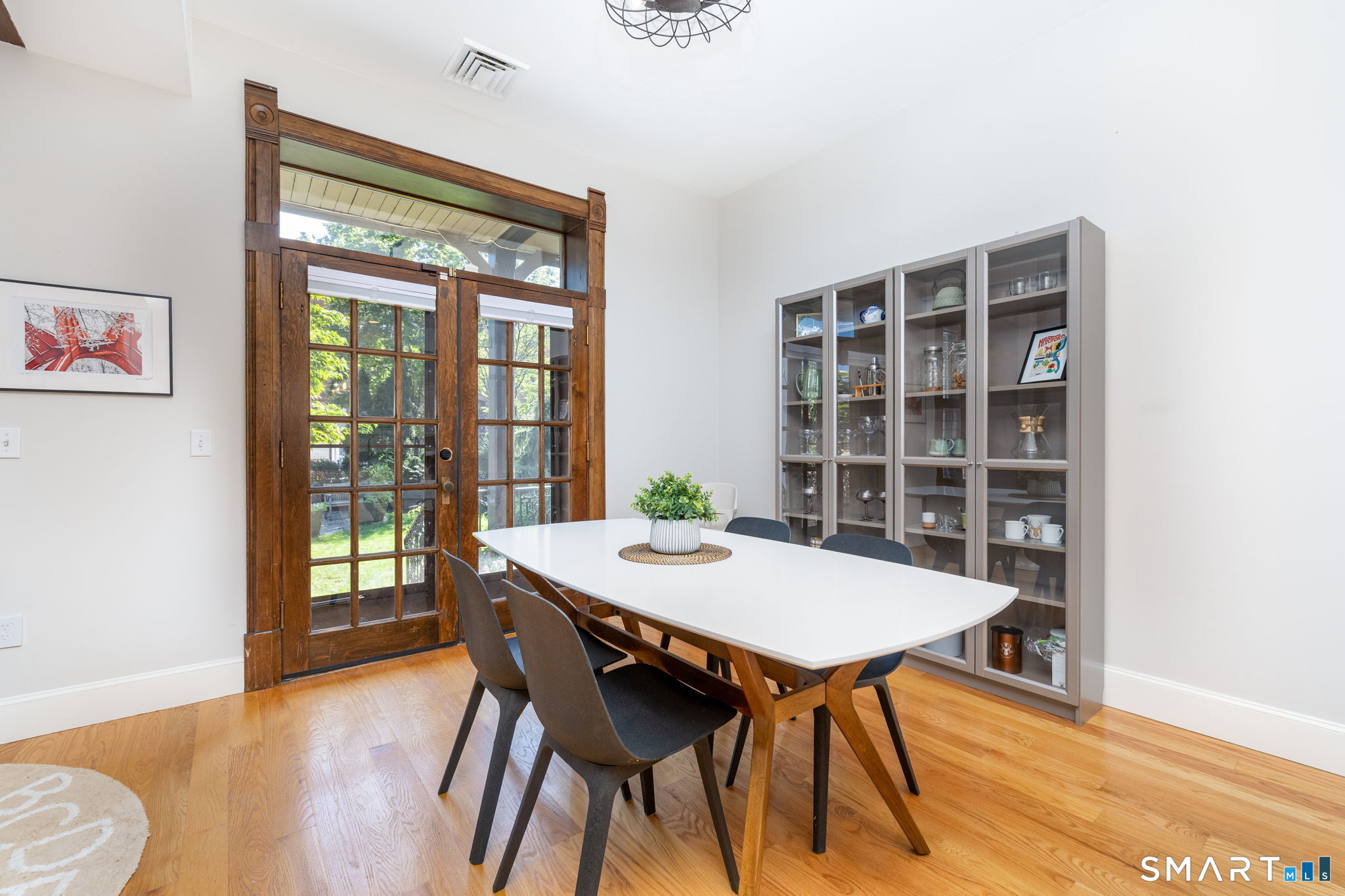 3 Linden Place Hartford CT 06106