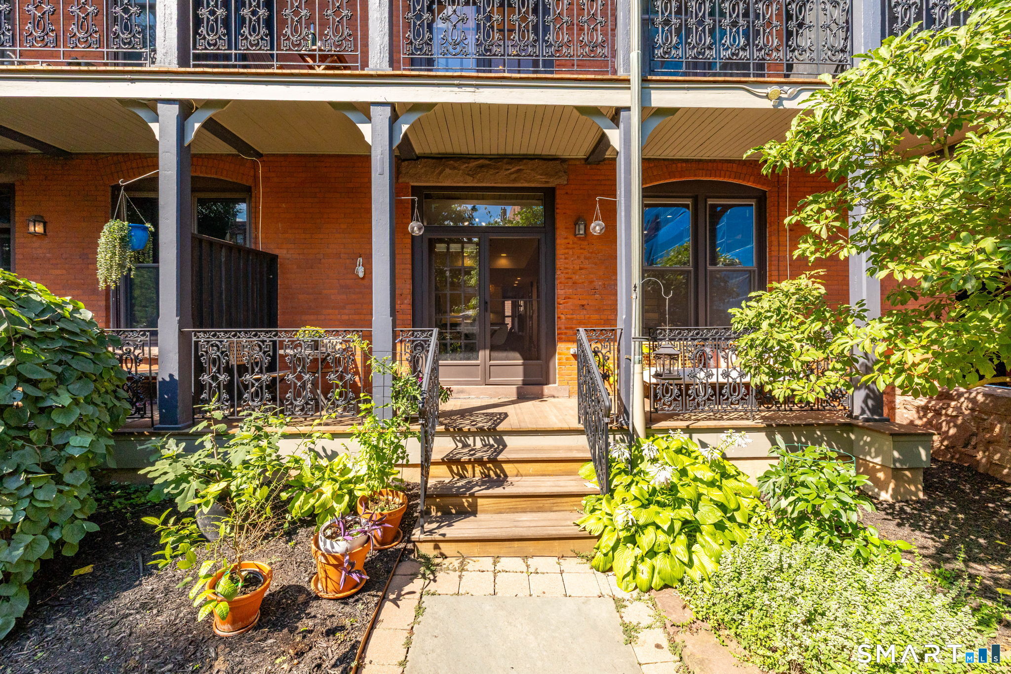 3 Linden Place Hartford CT 06106