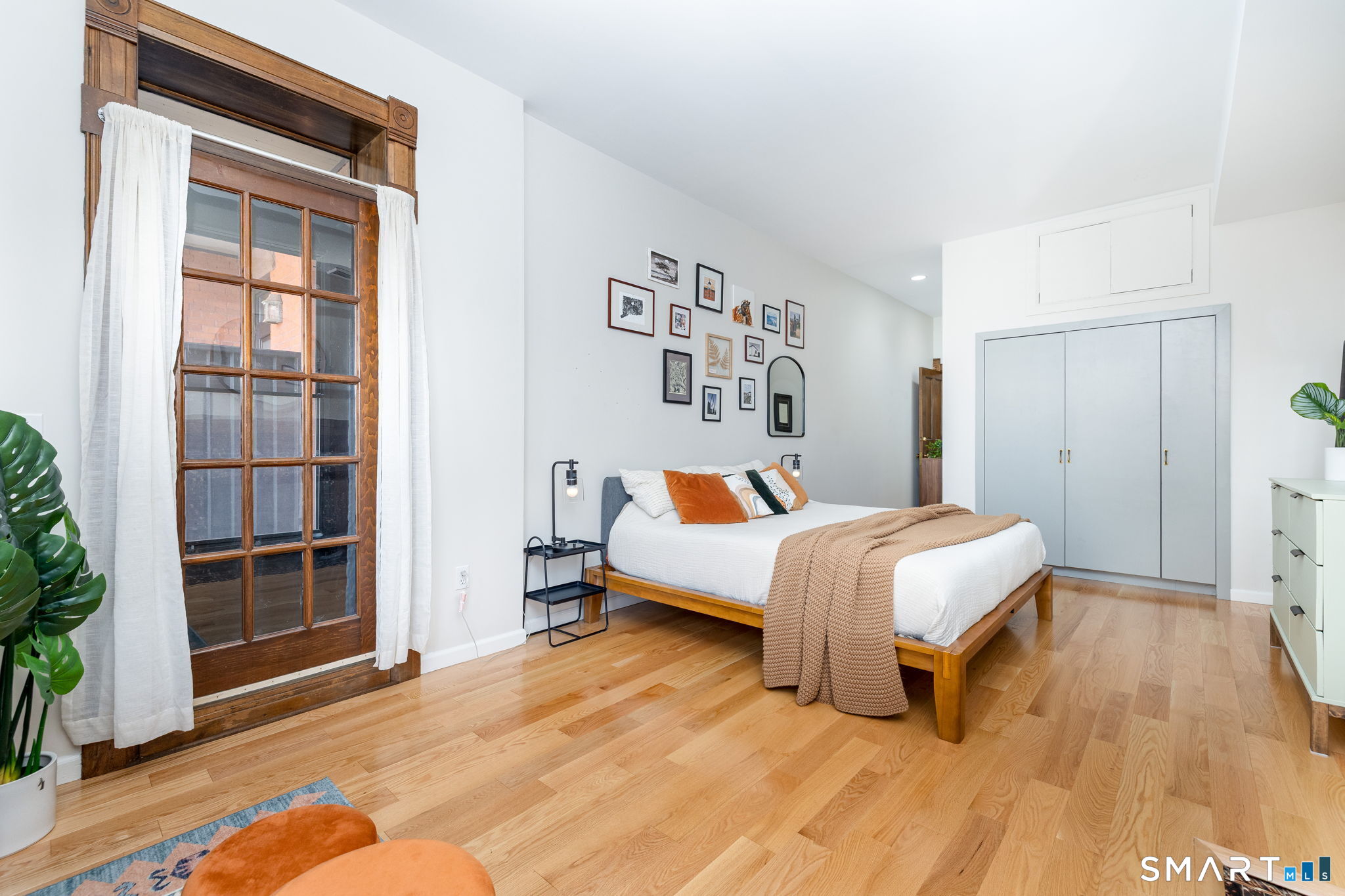 3 Linden Place Hartford CT 06106
