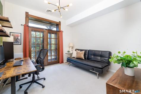 3 Linden Place Hartford CT 06106