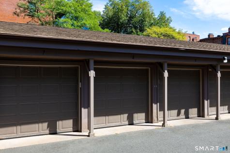 3 Linden Place Hartford CT 06106