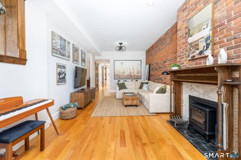 3 Linden Place Hartford CT 06106