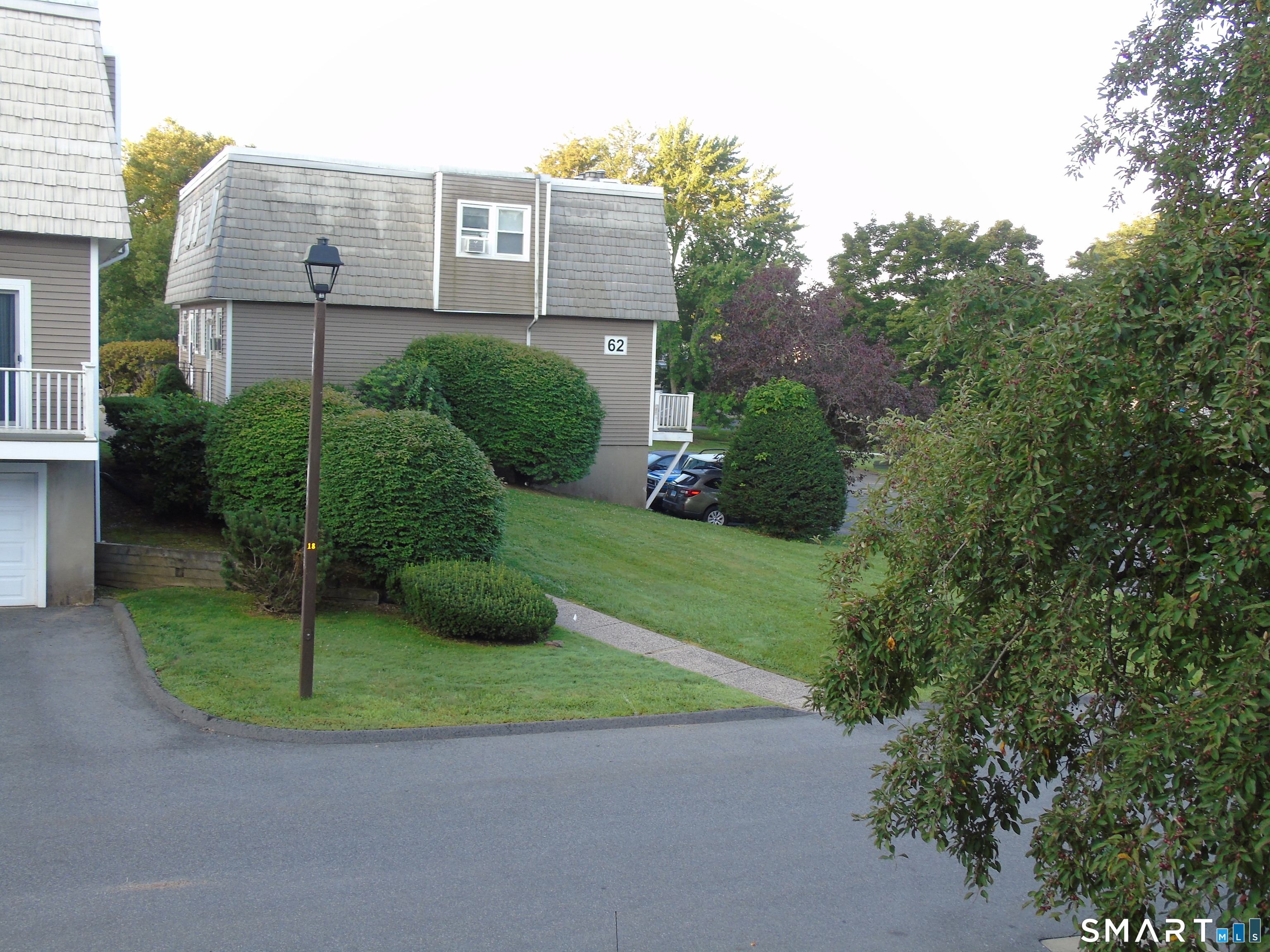 60 Meetinghouse Village Meriden CT 06450