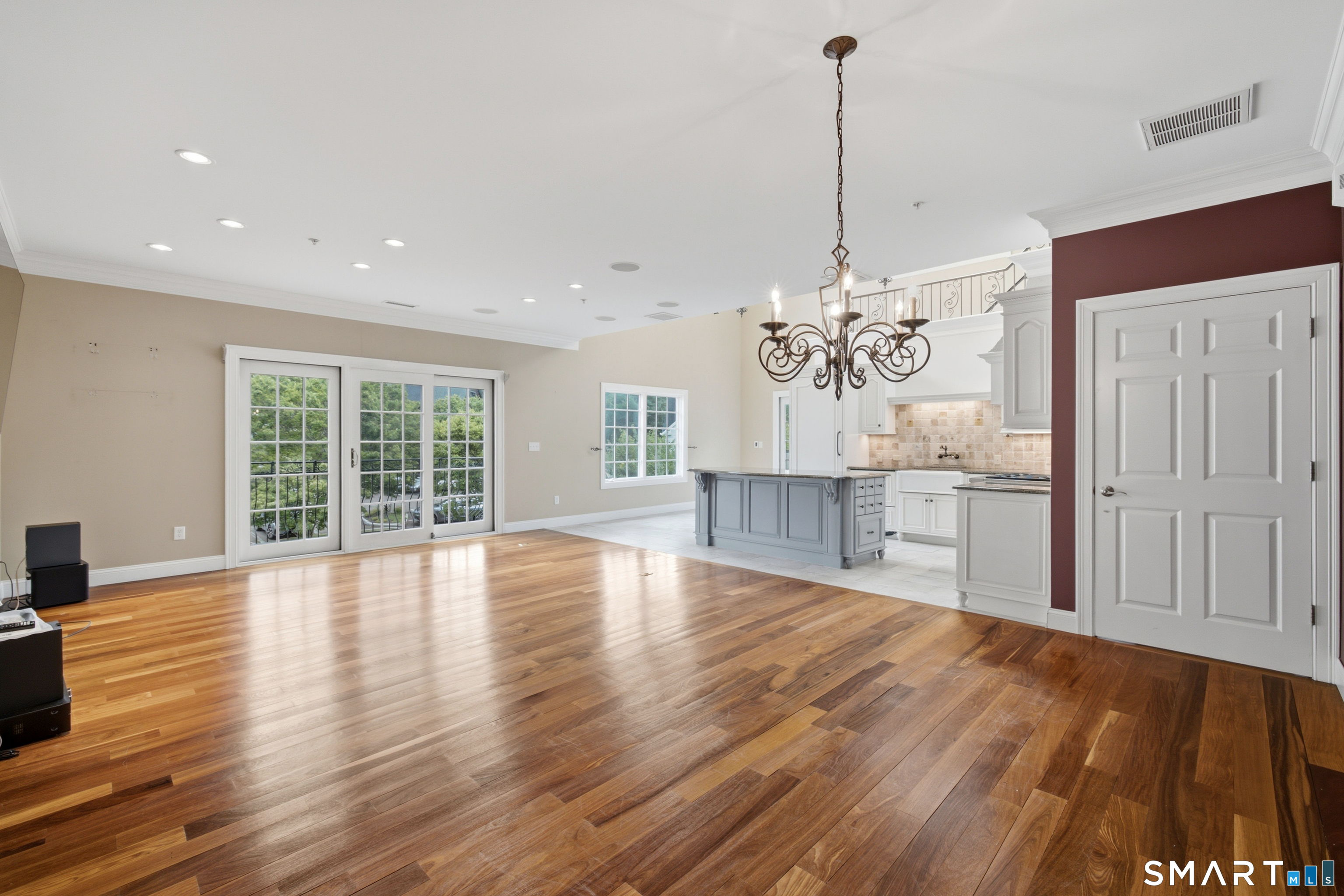 2614 Boston Post Road Guilford CT 06437