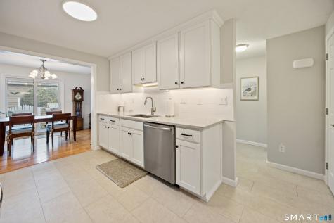 697 South End Road Southington CT 06479