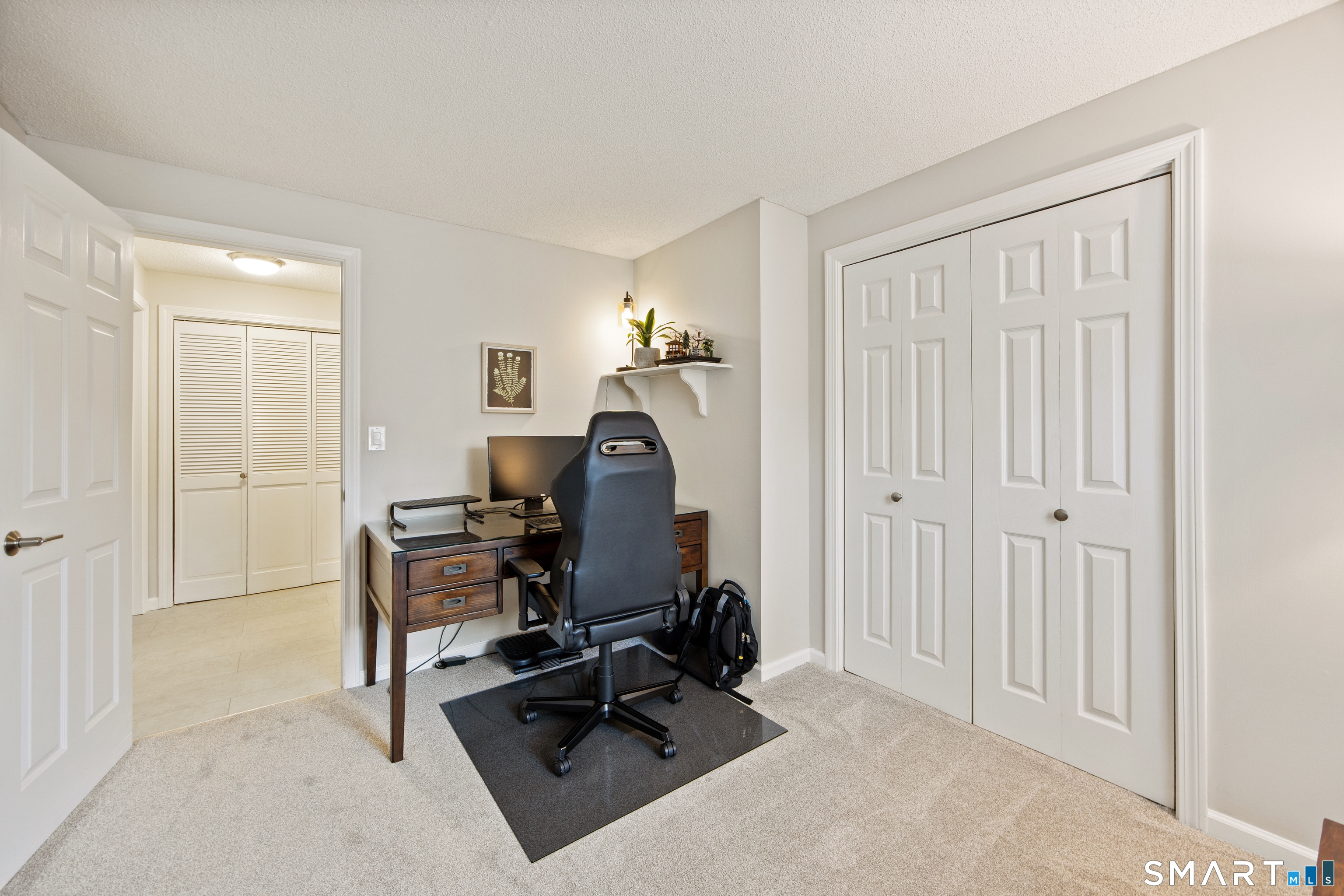 697 South End Road Southington CT 06479