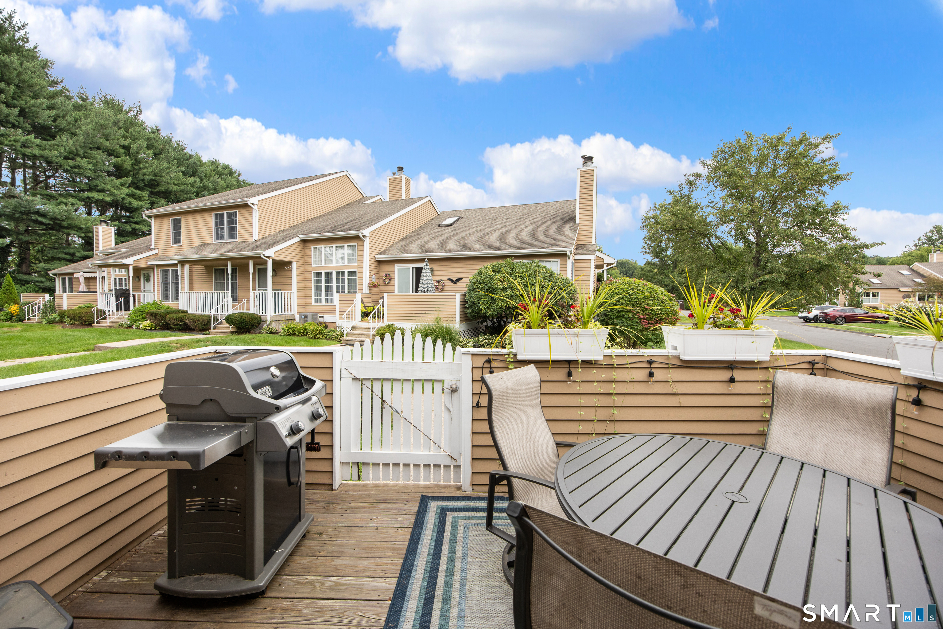697 South End Road Southington CT 06479