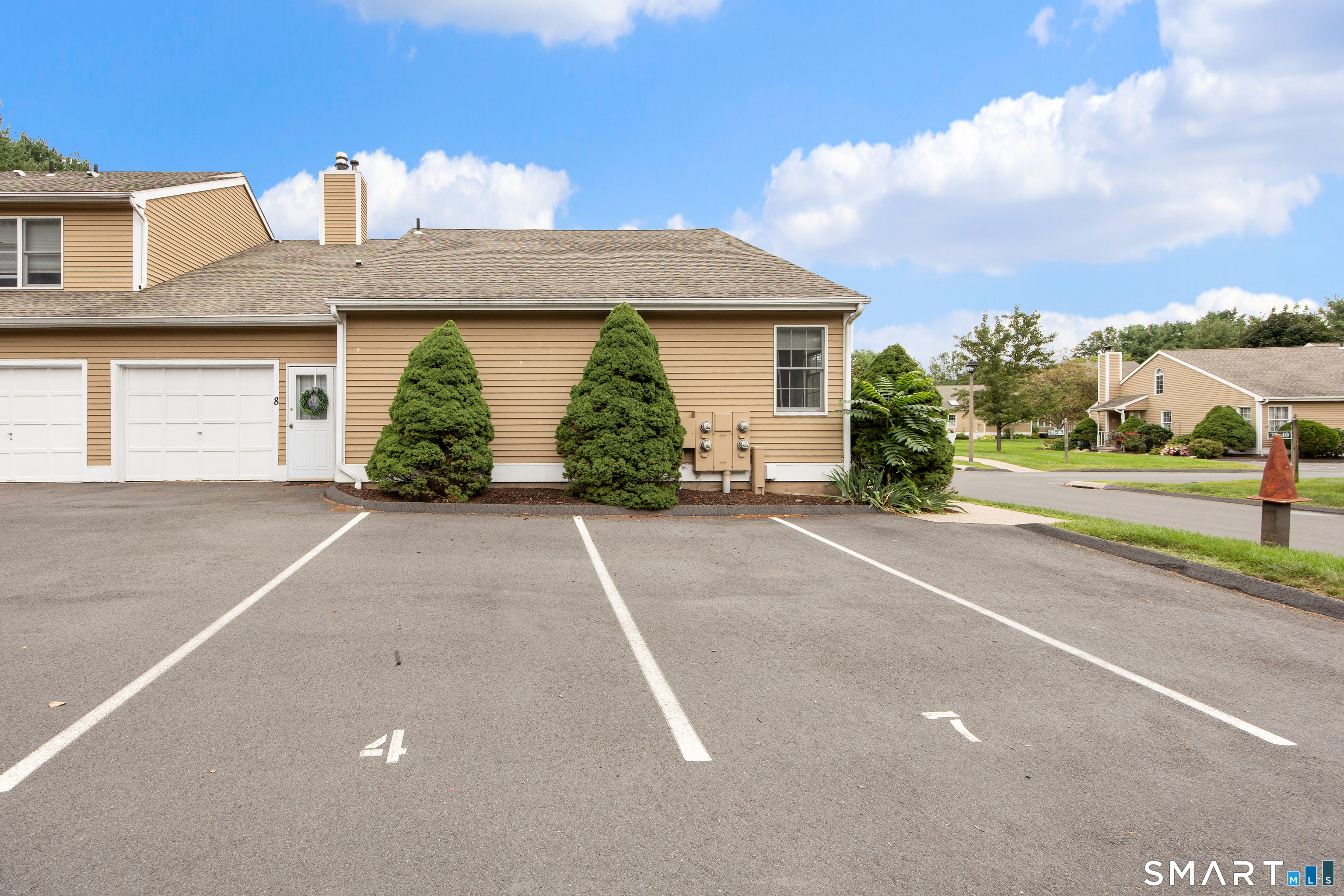 697 South End Road Southington CT 06479