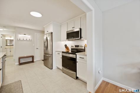 697 South End Road Southington CT 06479