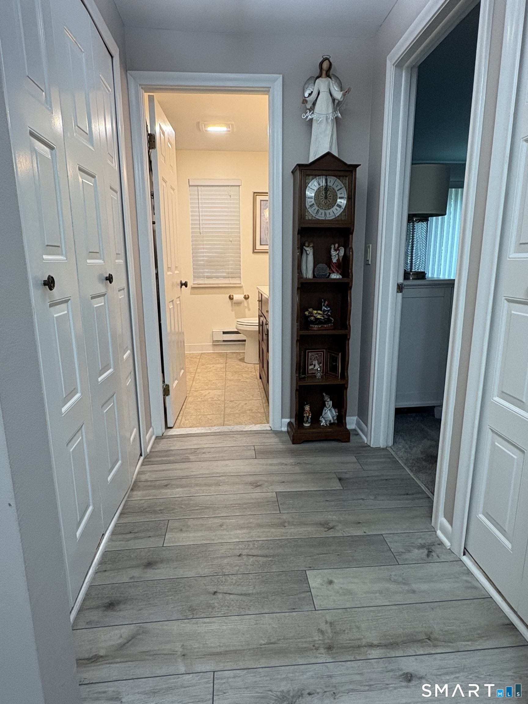 35 Harbour Village Branford CT 06405