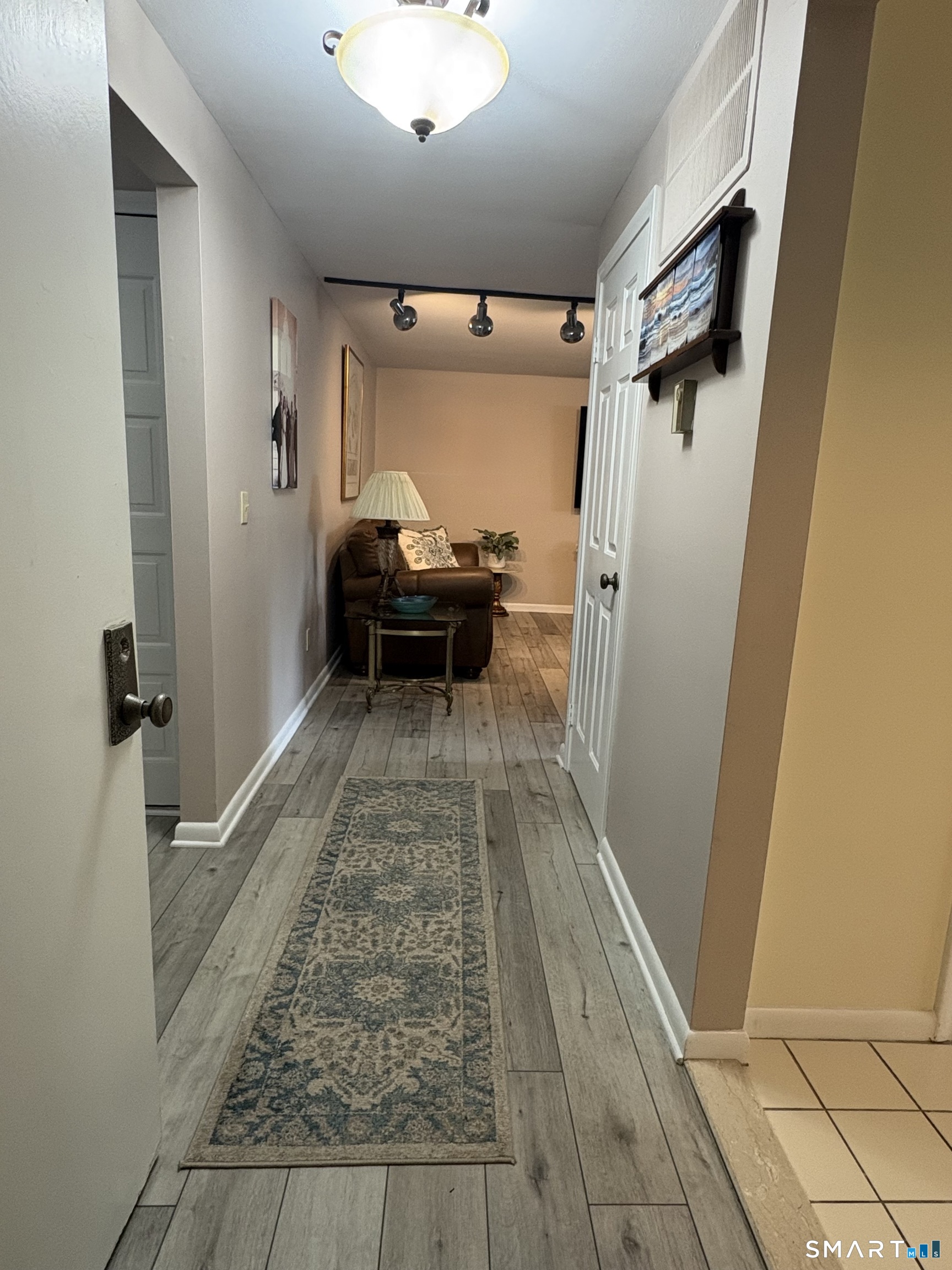 35 Harbour Village Branford CT 06405