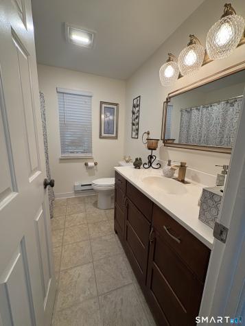 35 Harbour Village Branford CT 06405