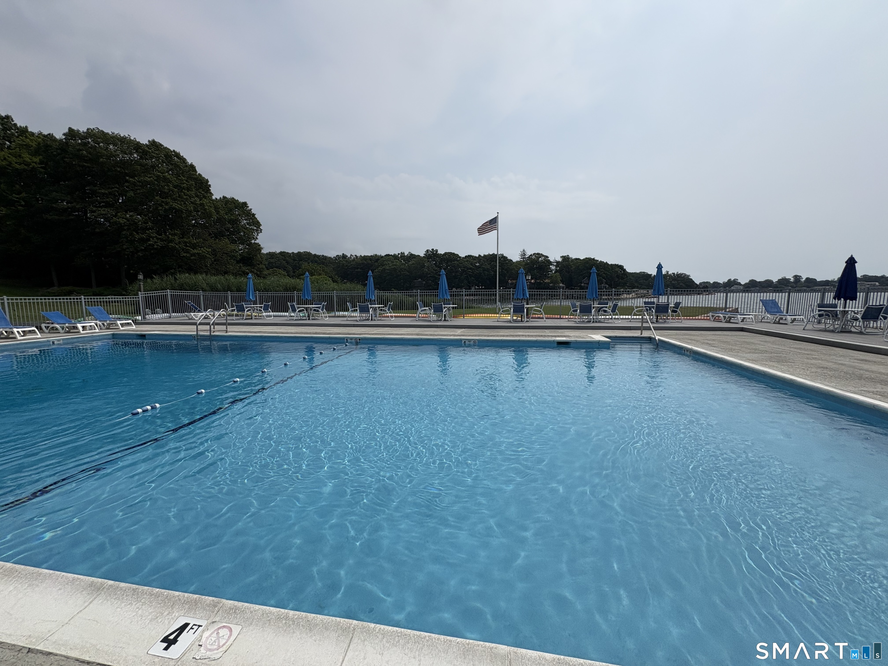 35 Harbour Village Branford CT 06405