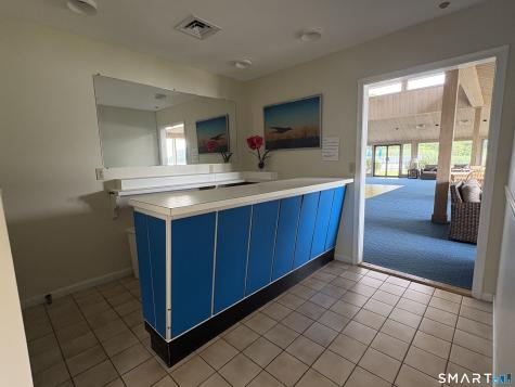 35 Harbour Village Branford CT 06405