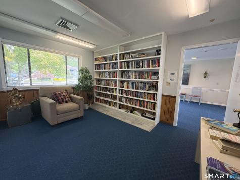 35 Harbour Village Branford CT 06405