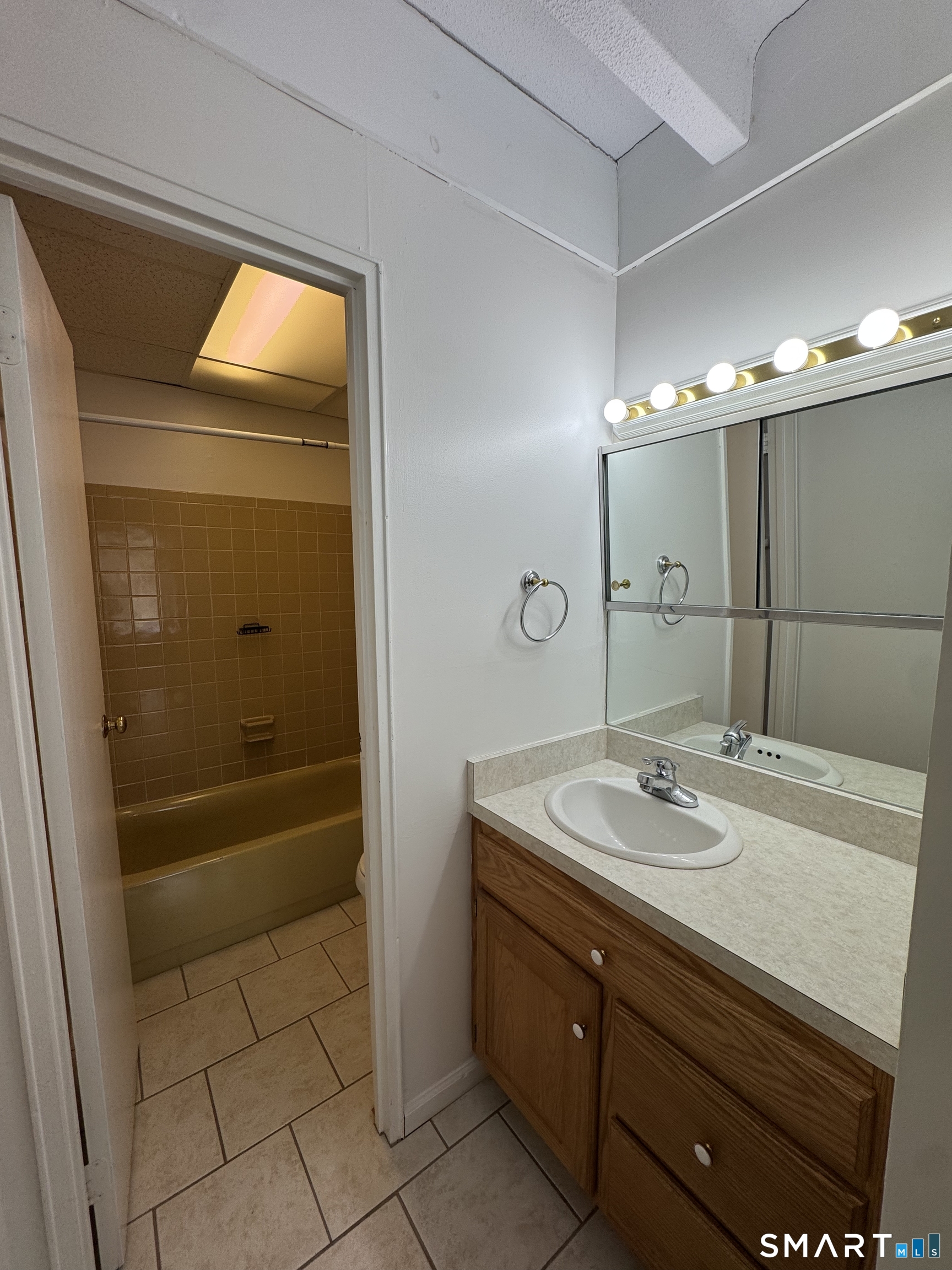 20 Prospect Street Manchester CT 06040