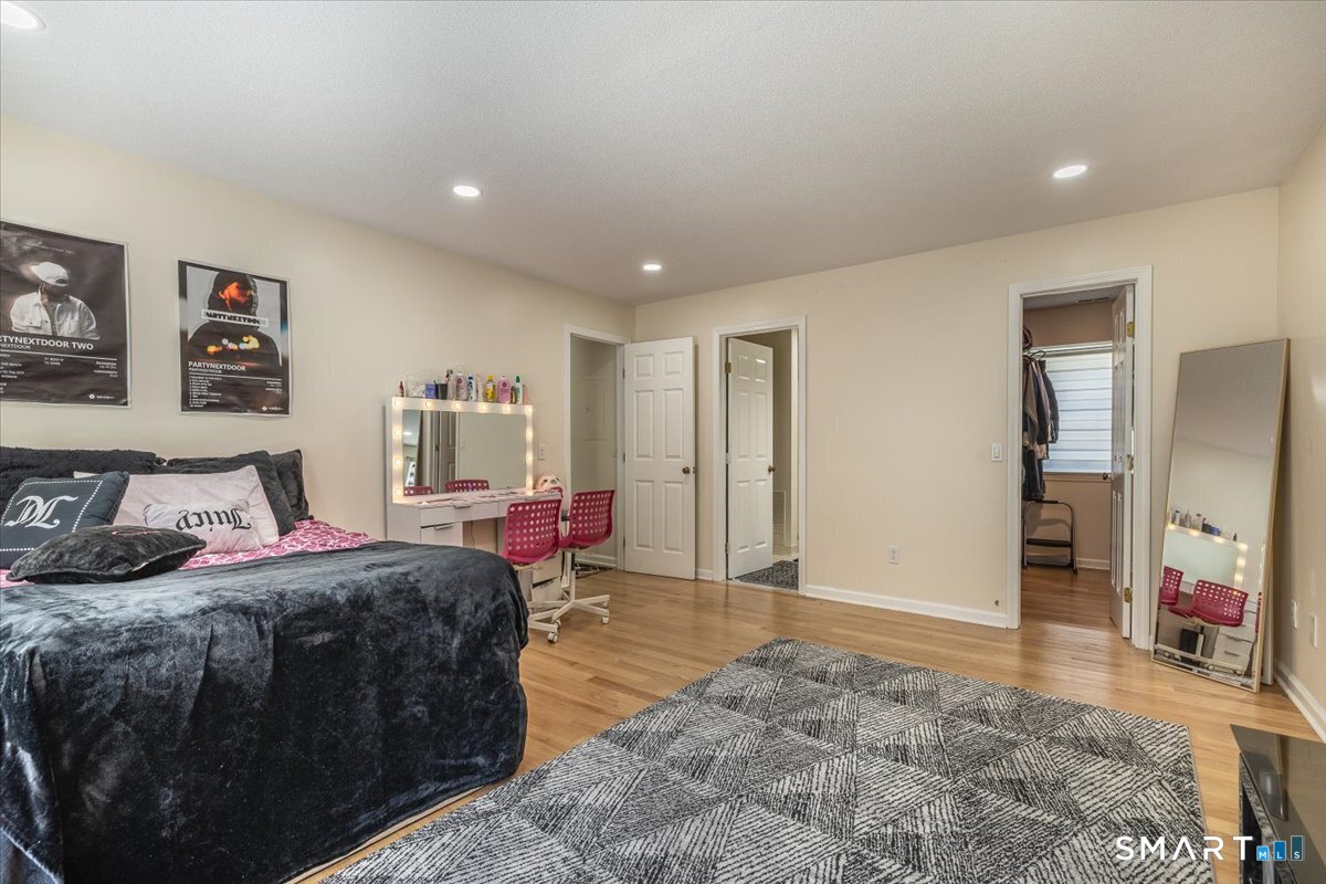 135 Mayfield Drive Trumbull CT 06611