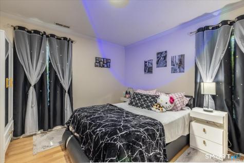 135 Mayfield Drive Trumbull CT 06611