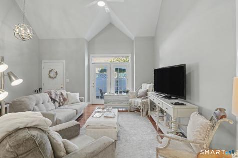 17 Southwick North Court Milford CT 06461