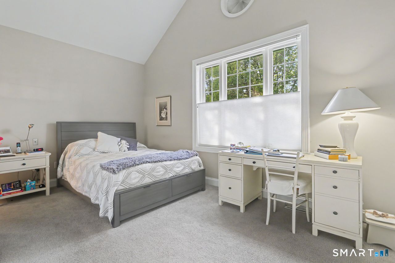 17 Southwick North Court Milford CT 06461