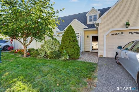 17 Southwick North Court Milford CT 06461