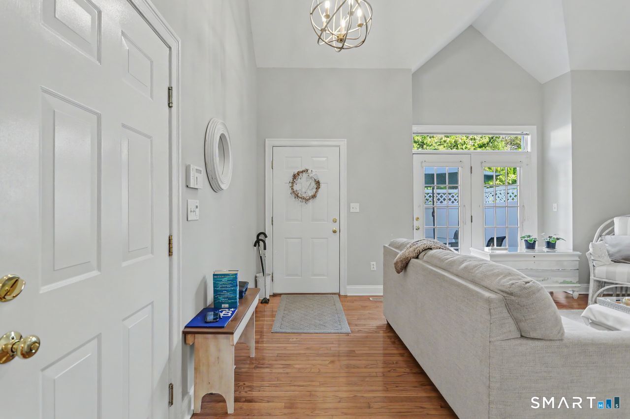 17 Southwick North Court Milford CT 06461