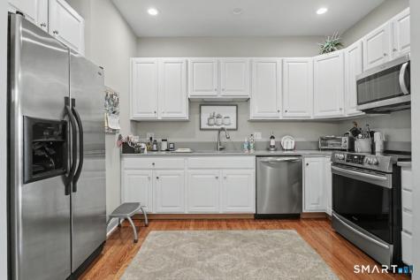 17 Southwick North Court Milford CT 06461