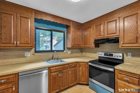 84 Wynwood Drive Enfield CT 06082