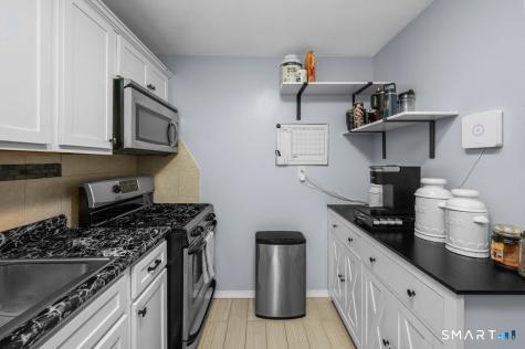 181 Williamstown Court Newington CT 06111