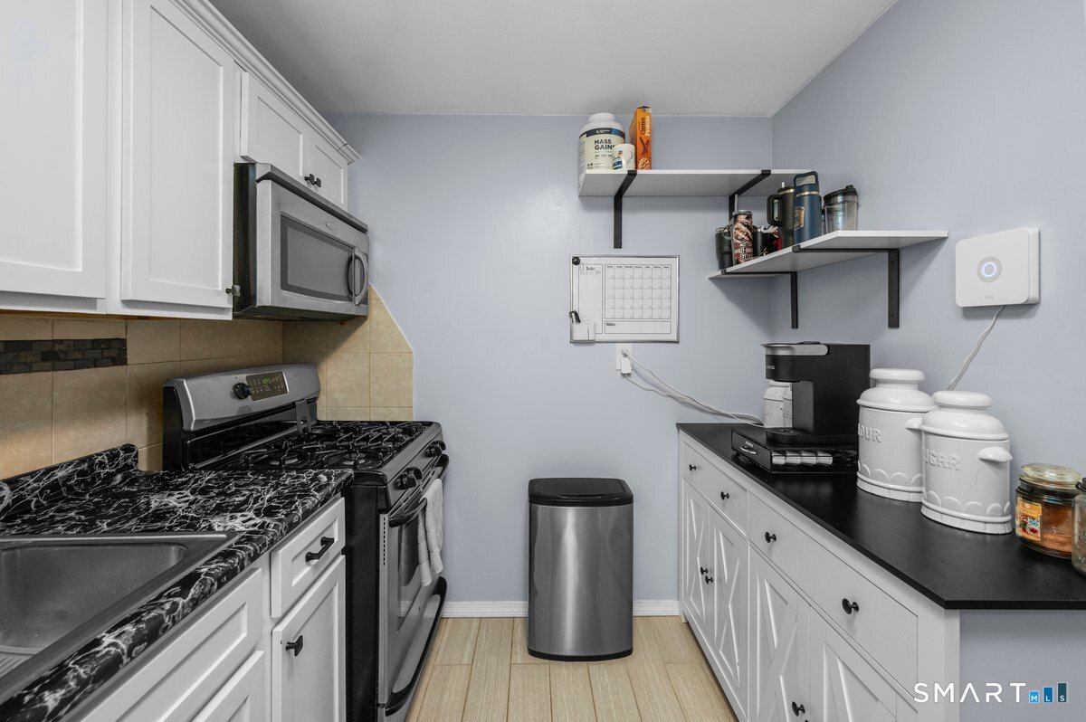 181 Williamstown Court Newington CT 06111