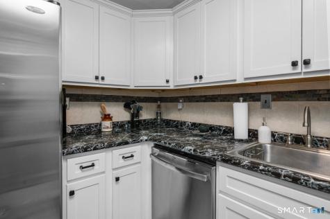181 Williamstown Court Newington CT 06111