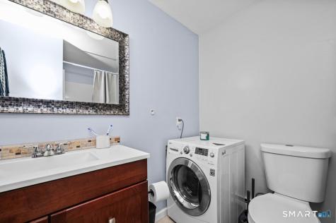181 Williamstown Court Newington CT 06111