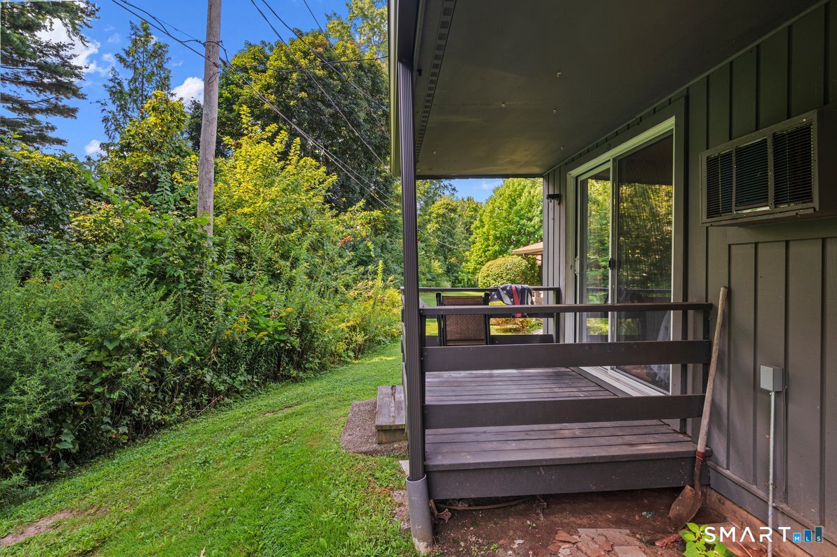 181 Williamstown Court Newington CT 06111
