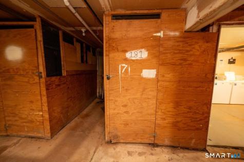 181 Williamstown Court Newington CT 06111
