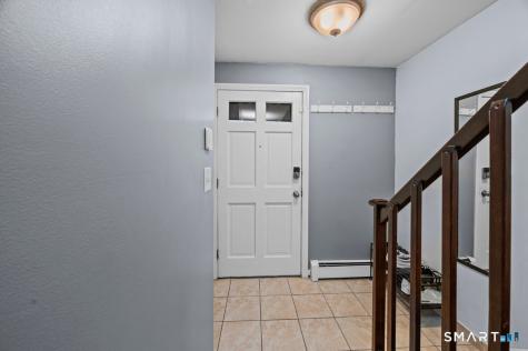 181 Williamstown Court Newington CT 06111