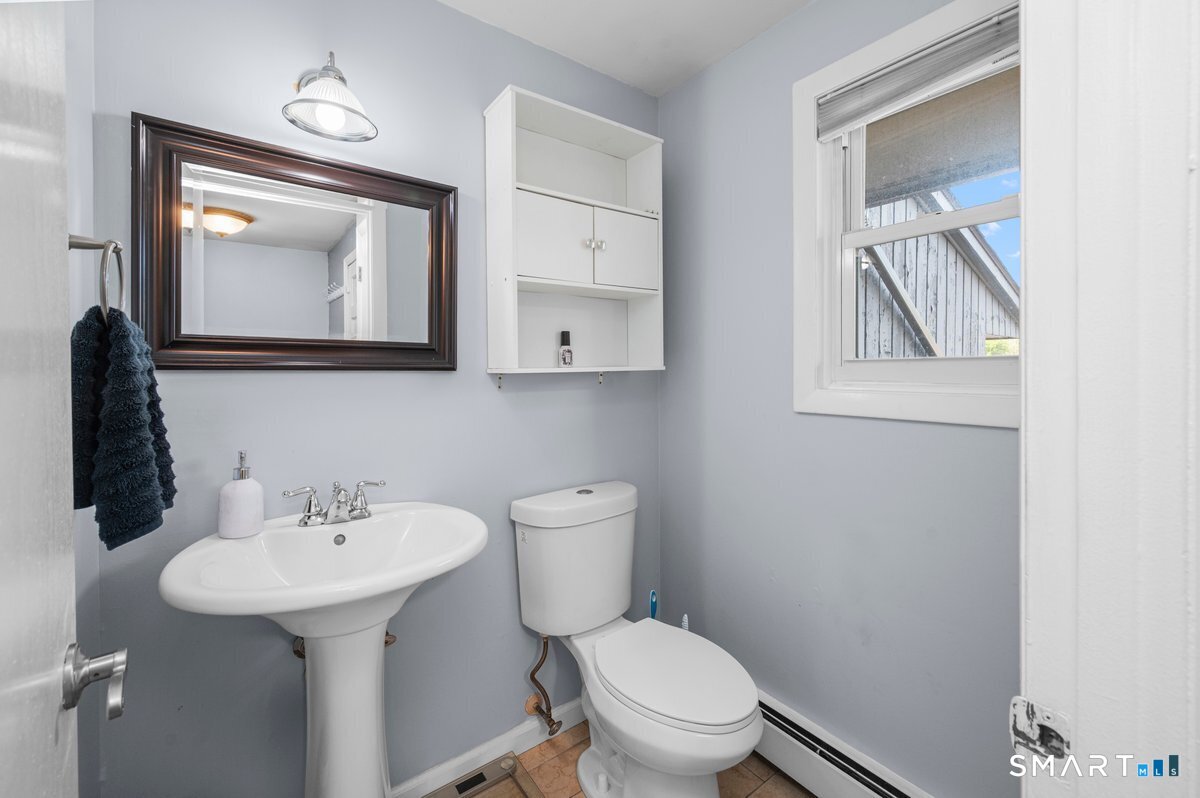 181 Williamstown Court Newington CT 06111