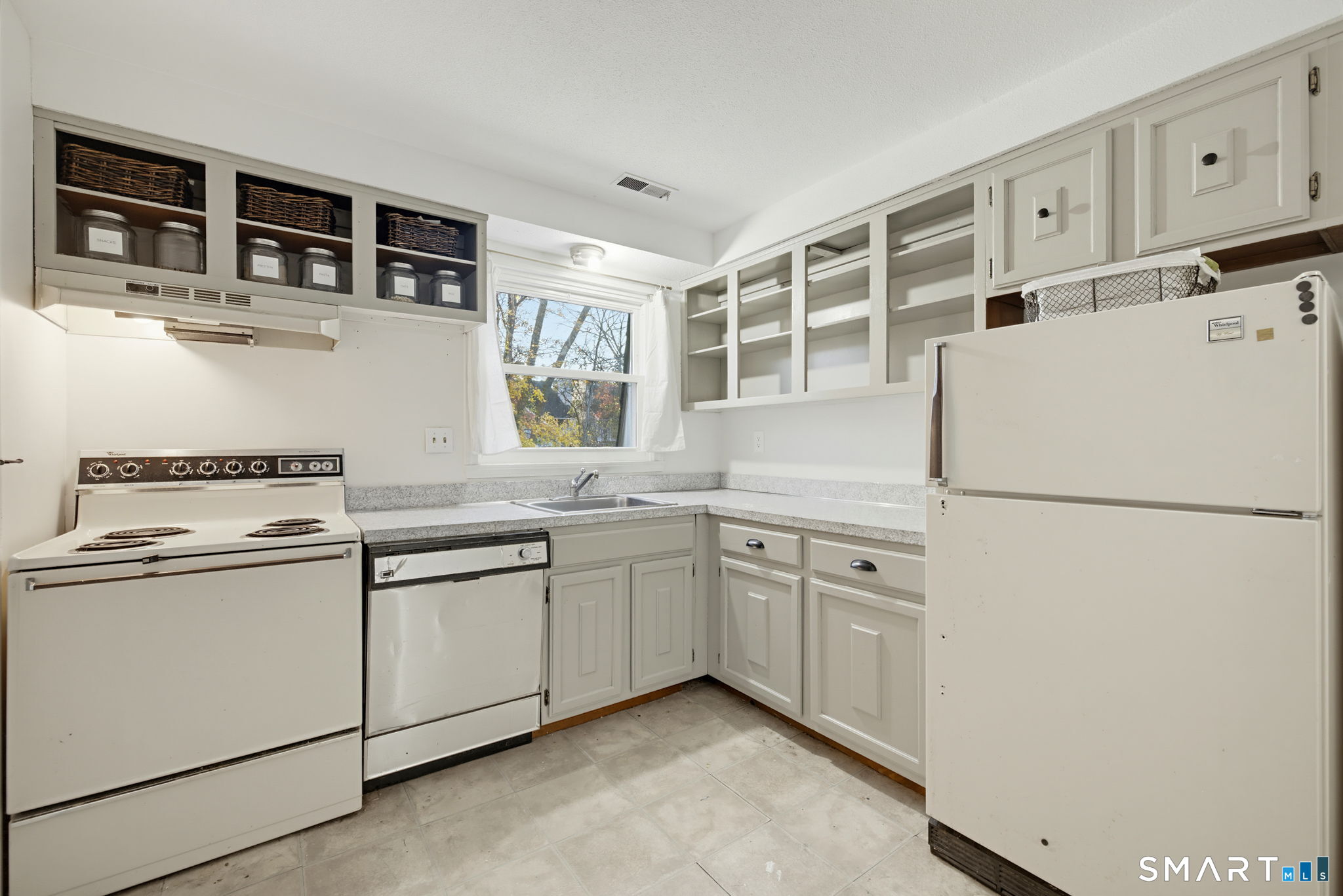 345 Dunfey Lane Windsor CT 06095