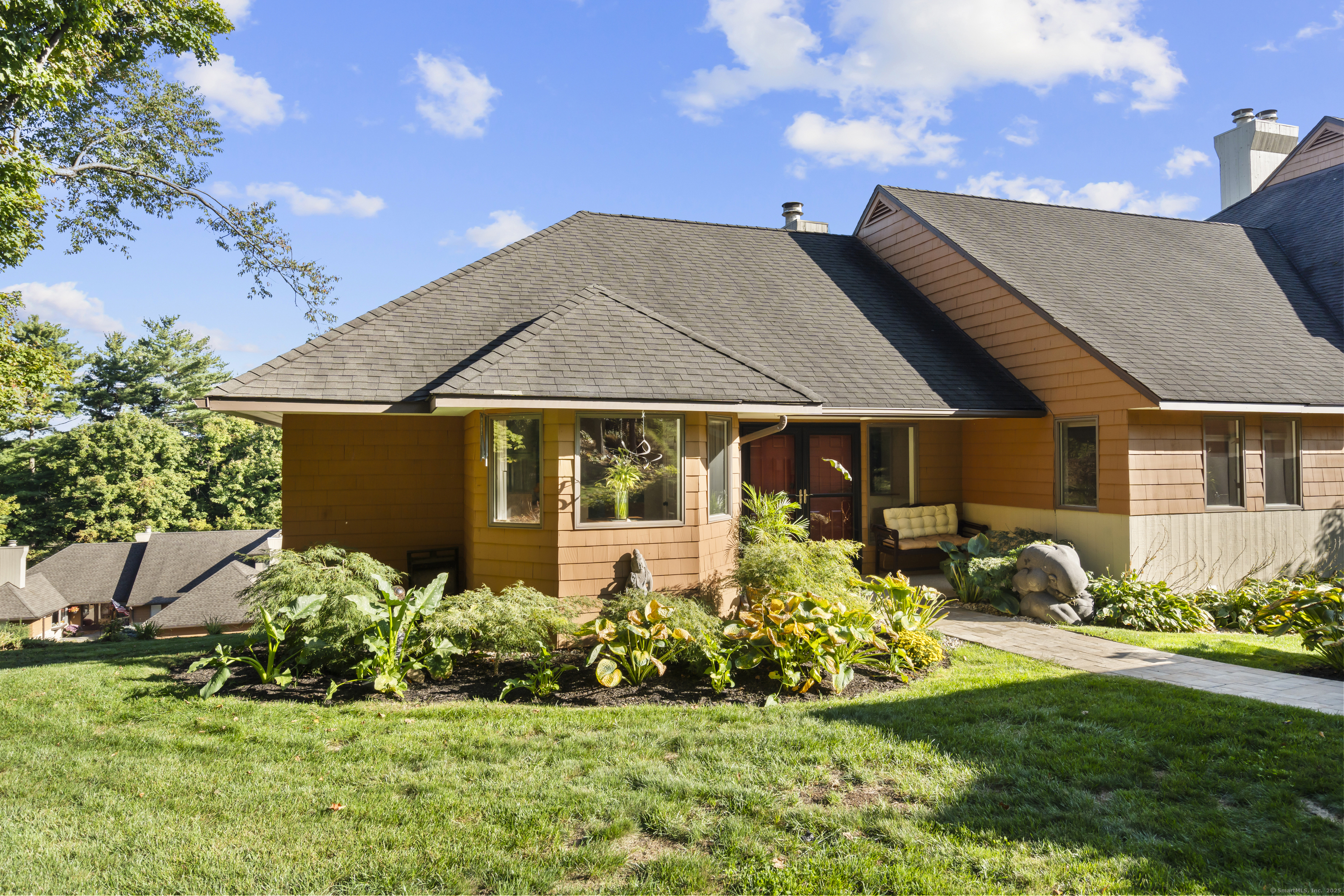 30 Biltmore Park Bloomfield CT 06002