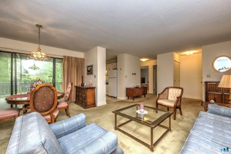 14 Greenbriar Drive Farmington CT 06032