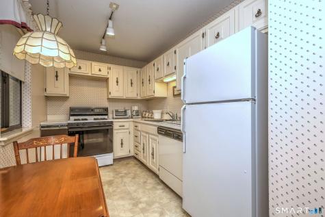 14 Greenbriar Drive Farmington CT 06032
