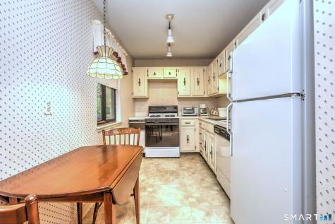 14 Greenbriar Drive Farmington CT 06032