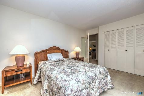 14 Greenbriar Drive Farmington CT 06032
