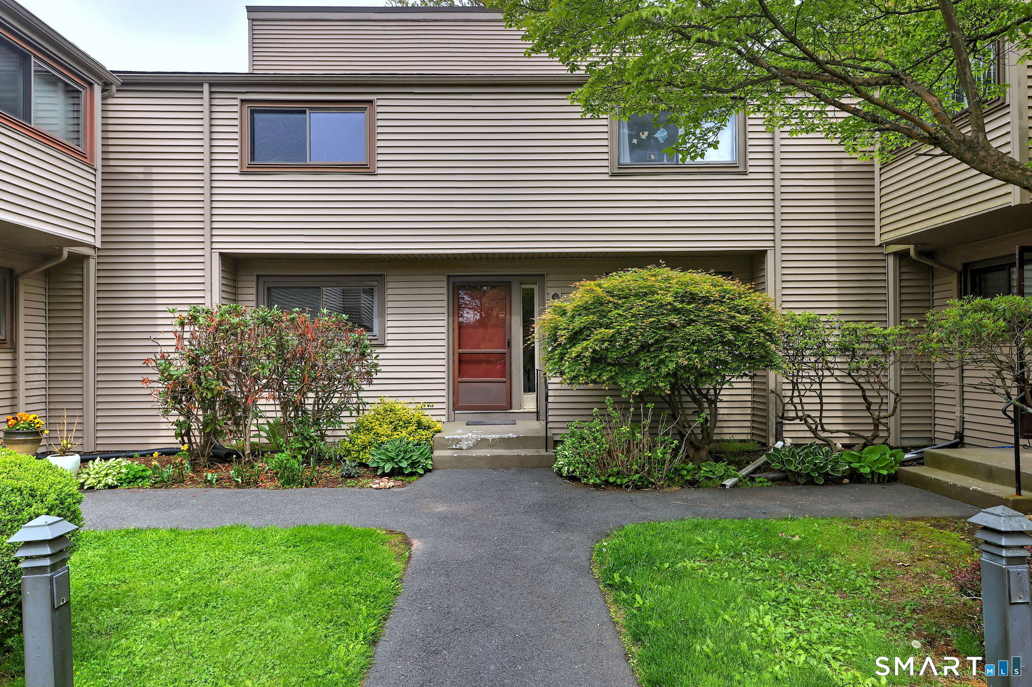 14 Greenbriar Drive Farmington CT 06032
