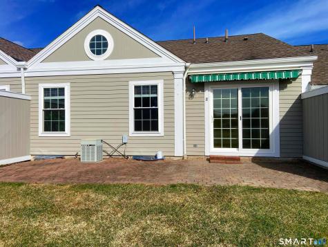 8 Saint George Place Newtown CT 06482