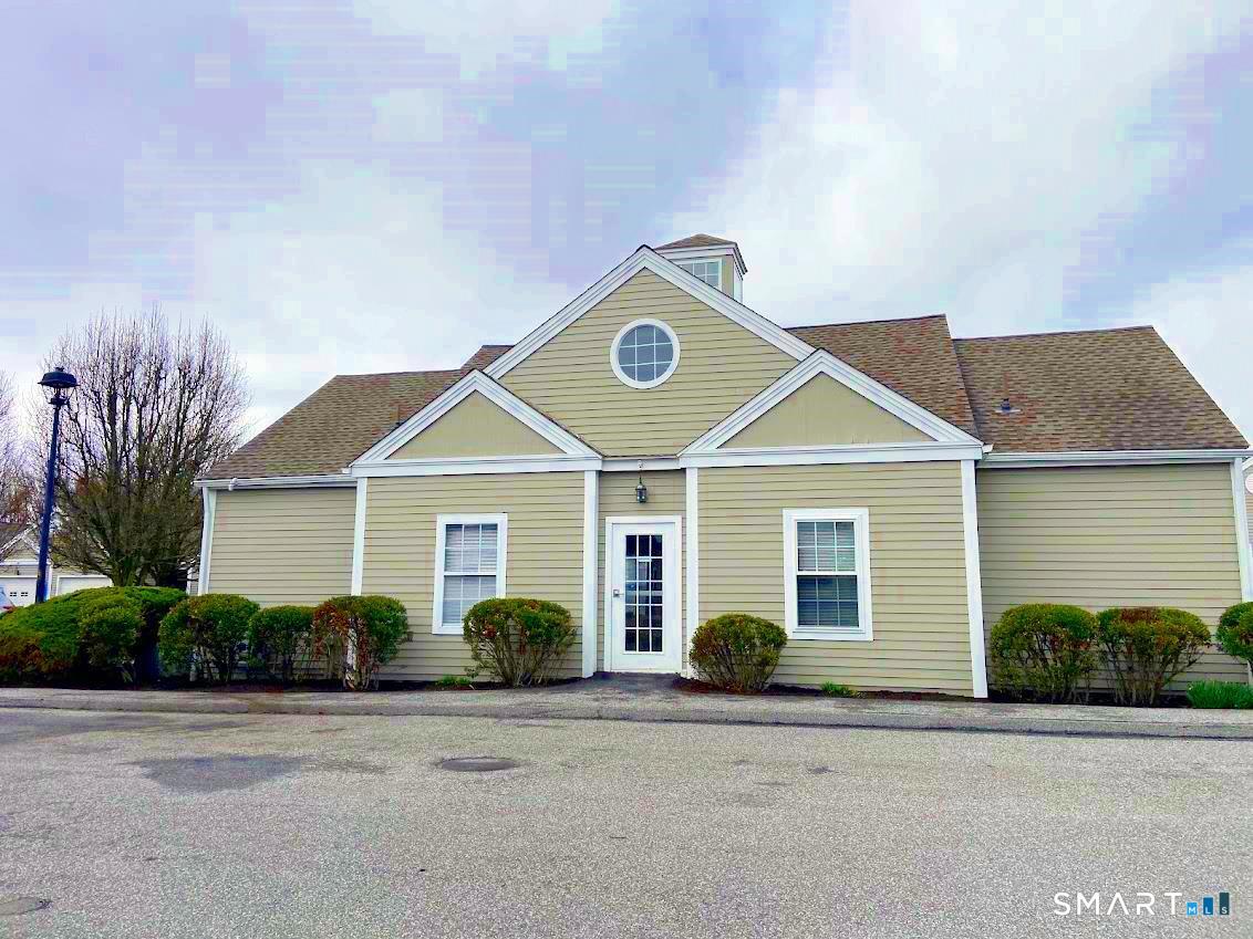 8 Saint George Place Newtown CT 06482
