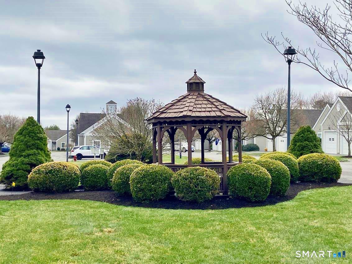 8 Saint George Place Newtown CT 06482