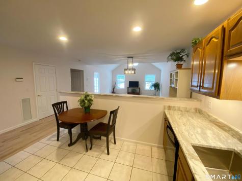 8 Saint George Place Newtown CT 06482
