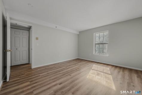 82 Longview Street Waterford CT 06385