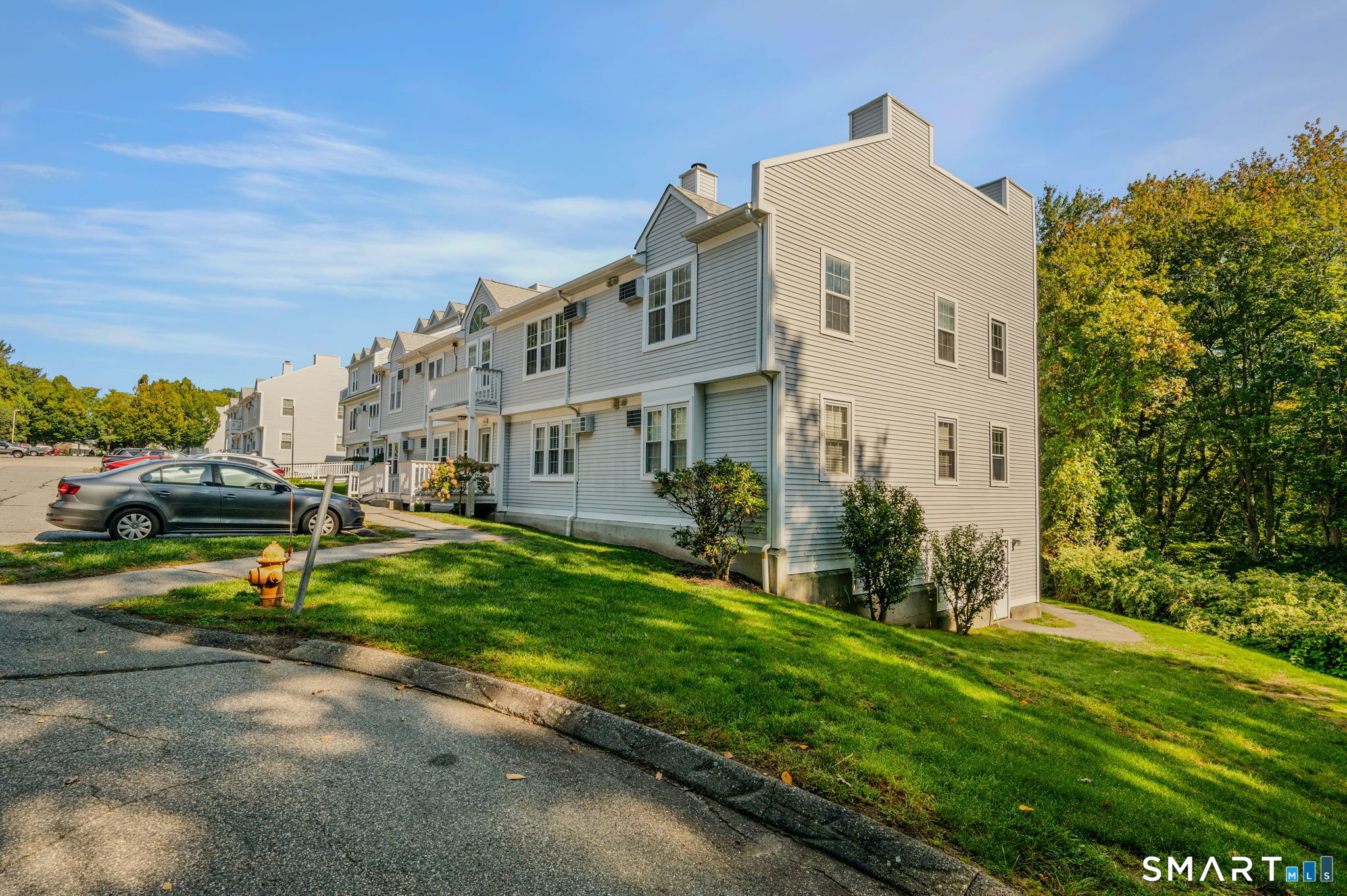 82 Longview Street Waterford CT 06385